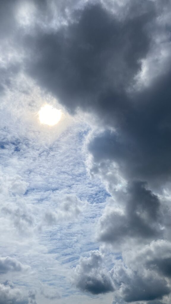 juni himmel