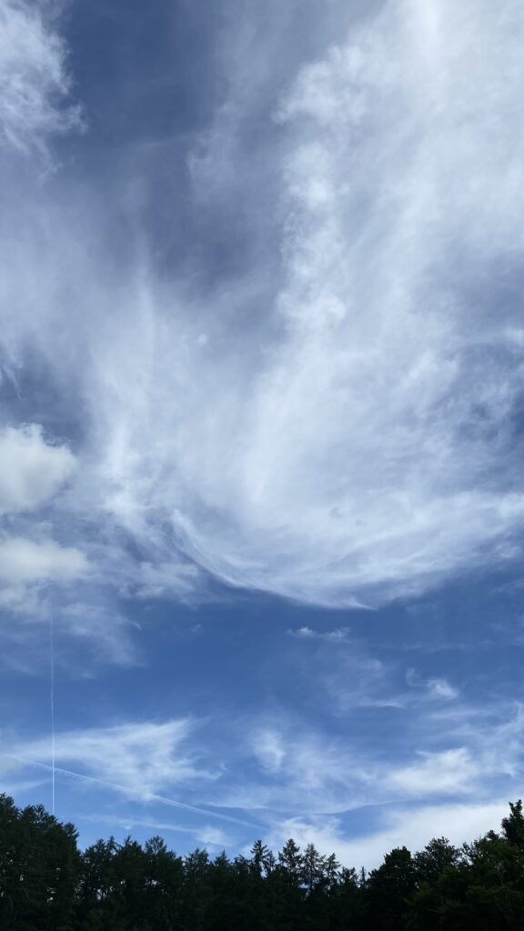 Sommerhimmel i juni