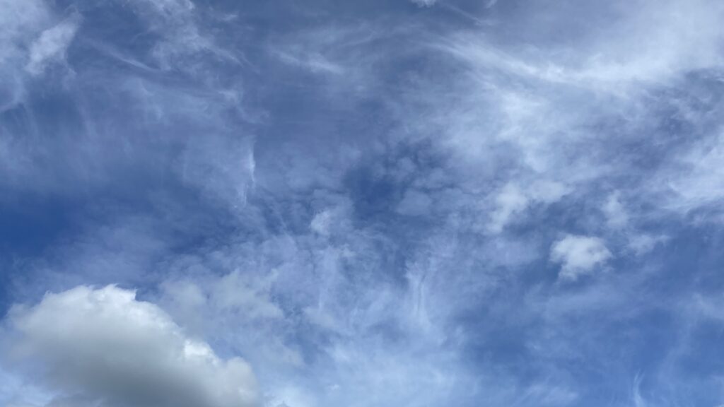 Sommerhimmel i juni